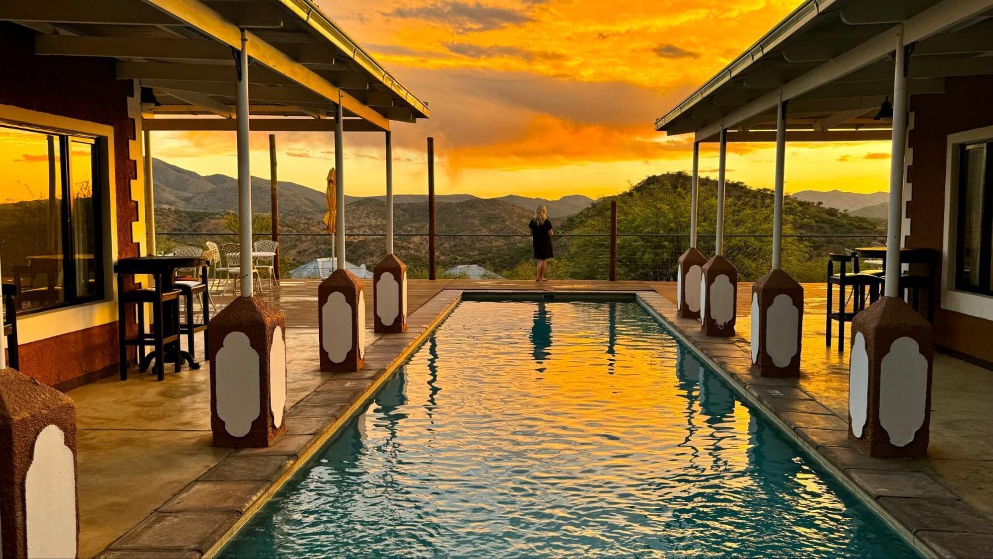 River Crossing Lodge Windhoek Exterior foto